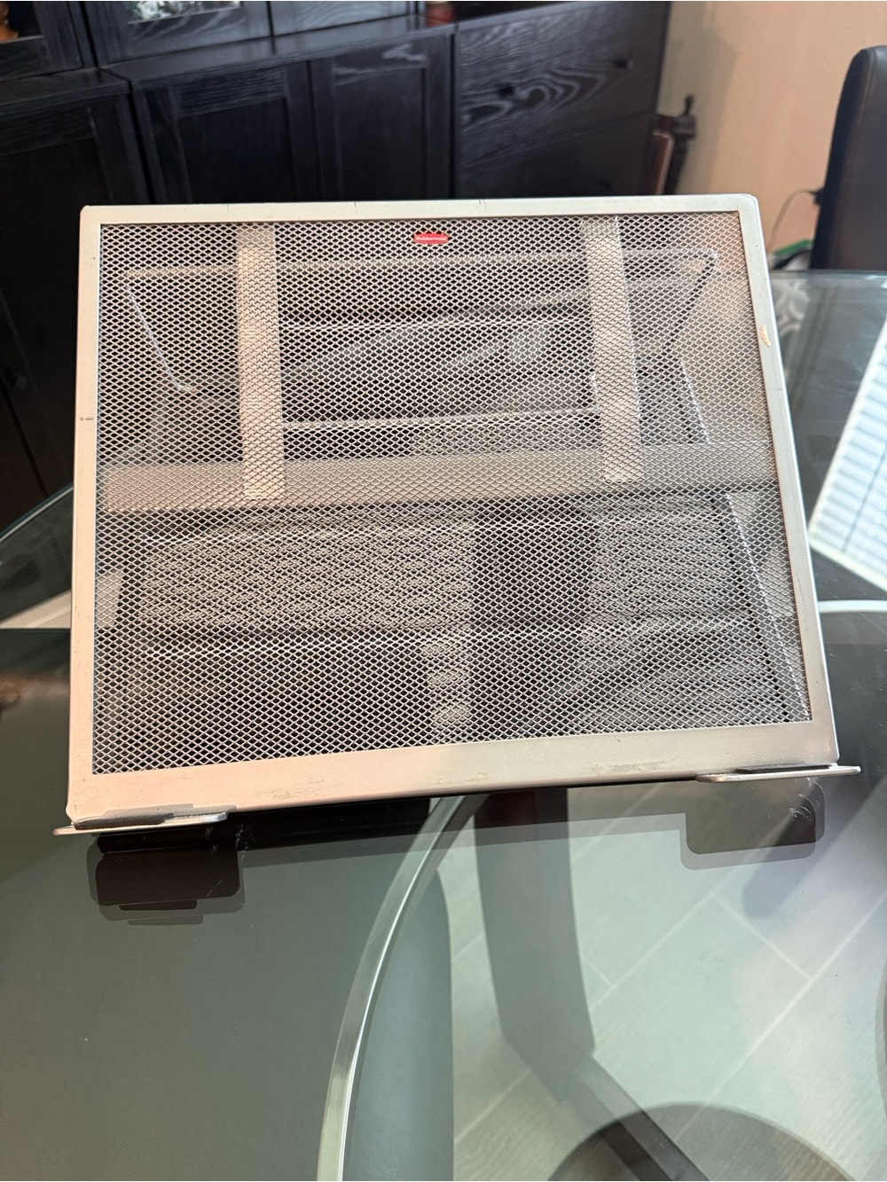 Rubbermaid Silver Metal Mesh Laptop Stand